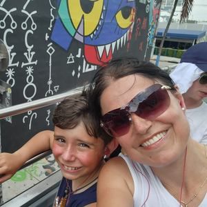 Meet your Posher, Cristina